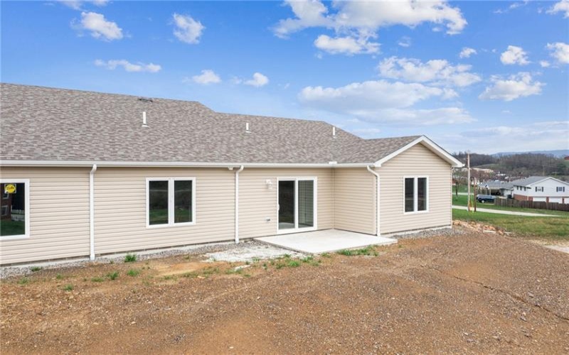 1632 Lois Road, Latrobe, 15650, 3 Bedrooms Bedrooms, 7 Rooms Rooms,2 BathroomsBathrooms,Residential,For Sale,Lois Road,1668247