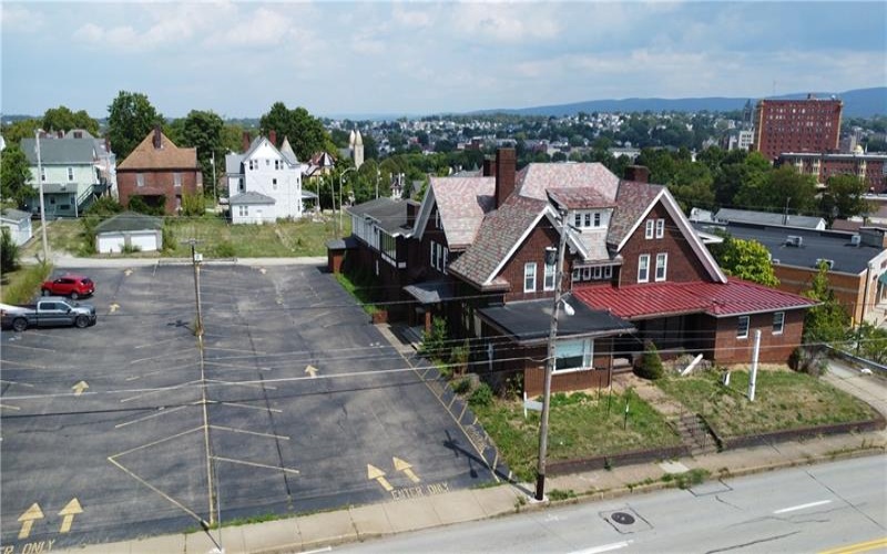 196 W MAIN, UNIONTOWN, 15401, ,Commercial-industrial-business,For Sale,W MAIN,1669382