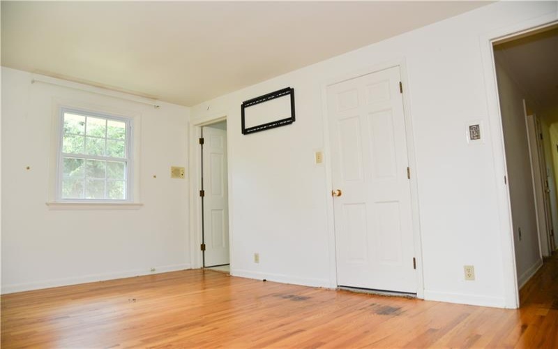 410 Crestridge Dr, Greensburg, 15601, 4 Bedrooms Bedrooms, 9 Rooms Rooms,3 BathroomsBathrooms,Residential,For Sale,Crestridge Dr,1669875
