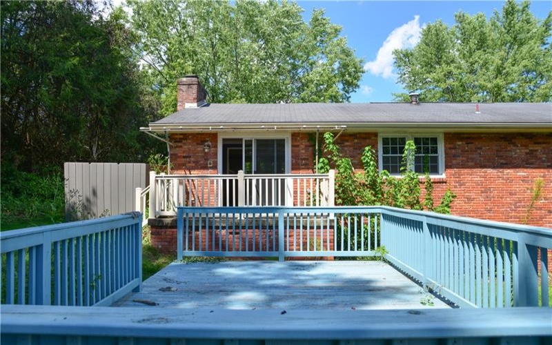 410 Crestridge Dr, Greensburg, 15601, 4 Bedrooms Bedrooms, 9 Rooms Rooms,3 BathroomsBathrooms,Residential,For Sale,Crestridge Dr,1669875