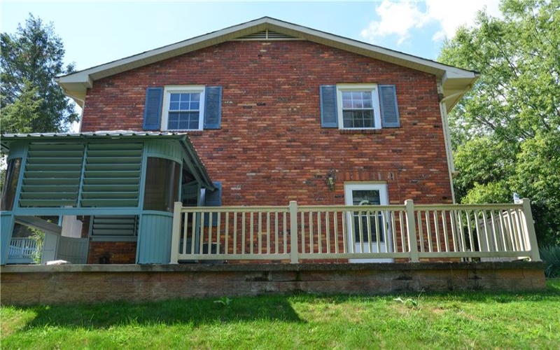 410 Crestridge Dr, Greensburg, 15601, 4 Bedrooms Bedrooms, 9 Rooms Rooms,3 BathroomsBathrooms,Residential,For Sale,Crestridge Dr,1669875