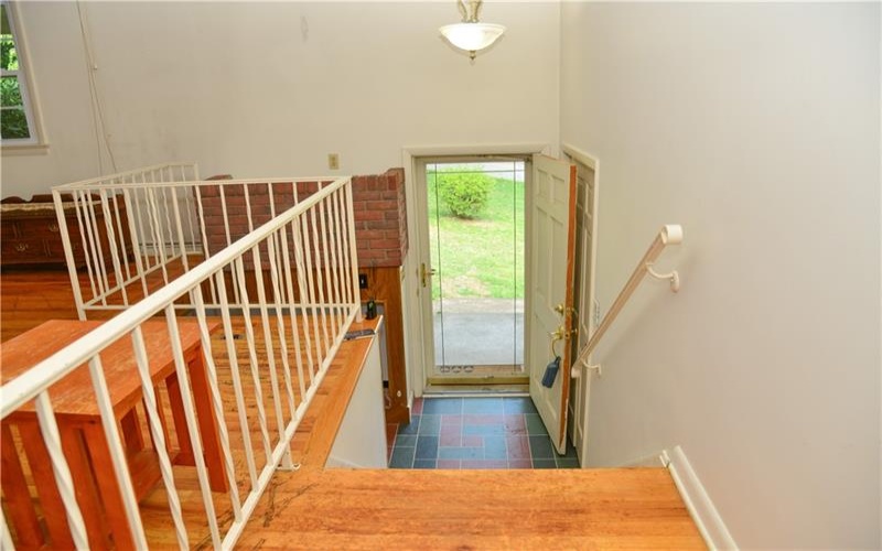 410 Crestridge Dr, Greensburg, 15601, 4 Bedrooms Bedrooms, 9 Rooms Rooms,3 BathroomsBathrooms,Residential,For Sale,Crestridge Dr,1669875