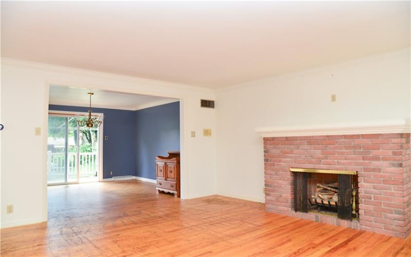 410 Crestridge Dr, Greensburg, 15601, 4 Bedrooms Bedrooms, 9 Rooms Rooms,3 BathroomsBathrooms,Residential,For Sale,Crestridge Dr,1669875