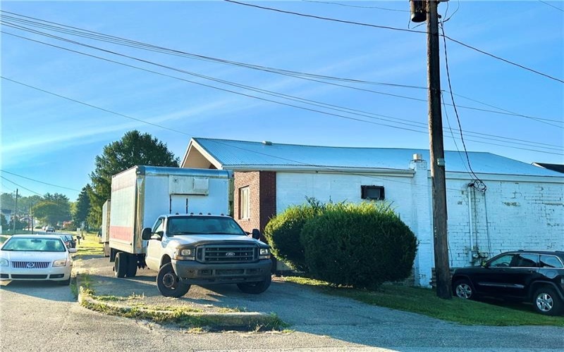 509 Bridge St, Hunker, 15639, ,Commercial-industrial-business,For Sale,Bridge St,1670156