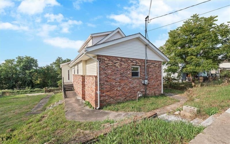 932 Gaskill Ave, Jeannette, 15644, 4 Bedrooms Bedrooms, ,2 BathroomsBathrooms,Residential,For Sale,Gaskill Ave,1670562