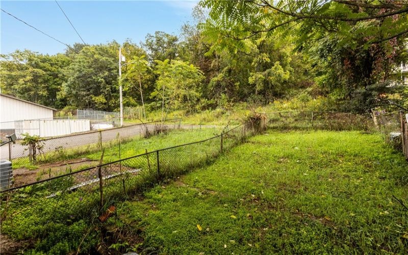 602 Division St, Jeannette, 15644, ,Multi-unit,For Sale,Division St,1670590