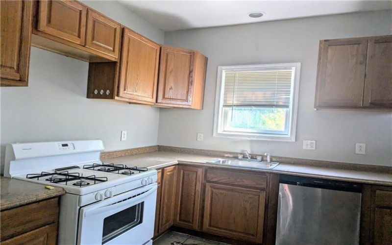 602 Division St, Jeannette, 15644, ,Multi-unit,For Sale,Division St,1670590