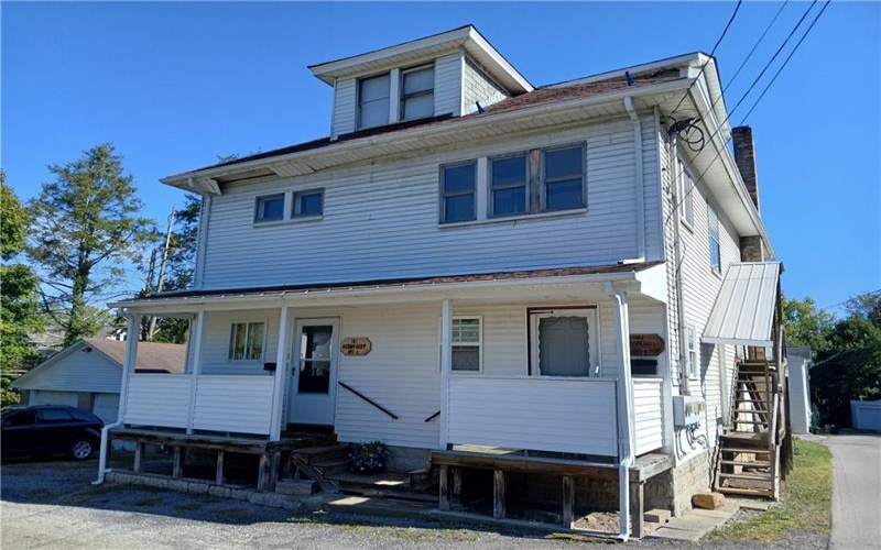 102 Hickory Alley, Ligonier, 15658, ,Multi-unit,For Sale,Hickory Alley,1670661