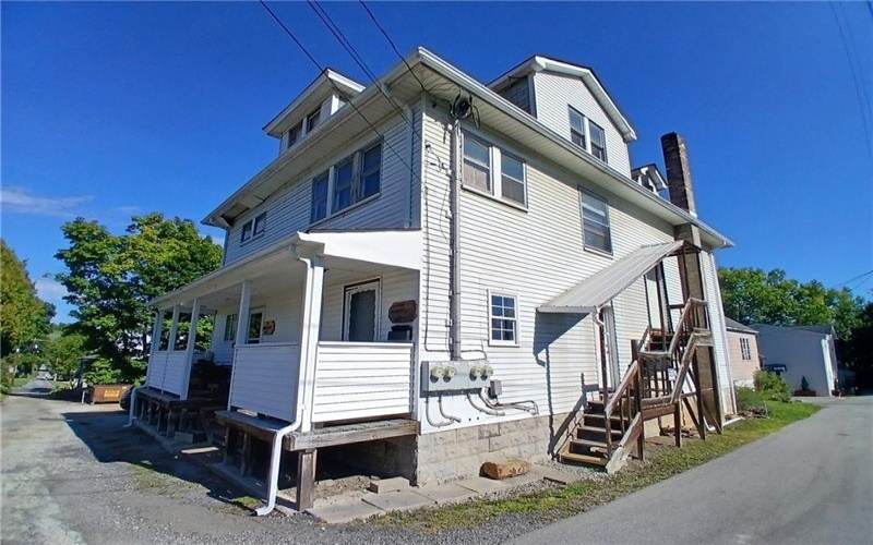 102 Hickory Alley, Ligonier, 15658, ,Multi-unit,For Sale,Hickory Alley,1670661