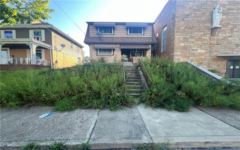 1614 Kenneth Ave, New Kensington, 15068, 4 Bedrooms Bedrooms, 7 Rooms Rooms,1 BathroomBathrooms,Residential,For Sale,Kenneth Ave,1671497
