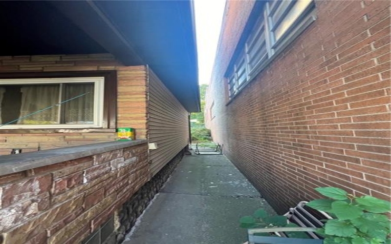 1614 Kenneth Ave, New Kensington, 15068, 4 Bedrooms Bedrooms, 7 Rooms Rooms,1 BathroomBathrooms,Residential,For Sale,Kenneth Ave,1671497
