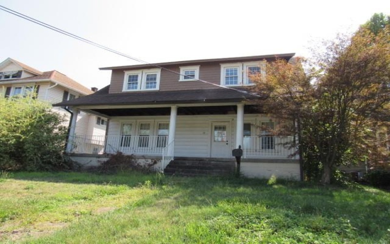 61 Dixon Blvd, Uniontown, 15401, 3 Bedrooms Bedrooms, 6 Rooms Rooms,1 BathroomBathrooms,Residential,For Sale,Dixon Blvd,1671678