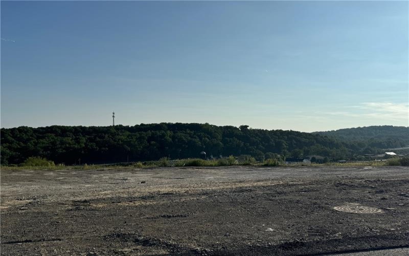 1582 Lois Road, Latrobe, 15650, 3 Bedrooms Bedrooms, 6 Rooms Rooms,2 BathroomsBathrooms,Residential,For Sale,Lois Road,1671808