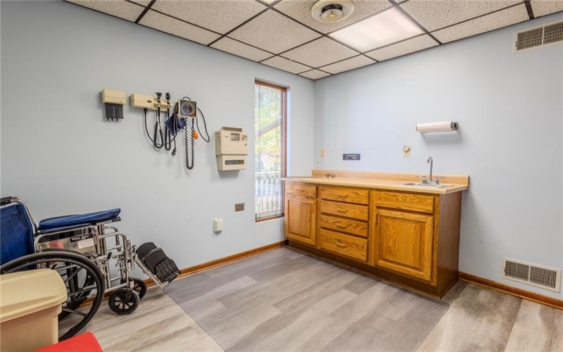 310 Mulberry St, Scottdale, 15683, ,Commercial-industrial-business,For Sale,Mulberry St,1671800