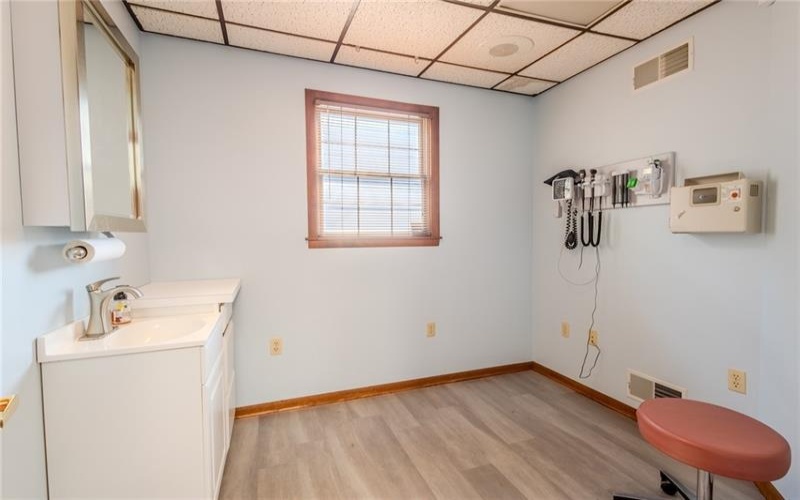 310 Mulberry St, Scottdale, 15683, ,Commercial-industrial-business,For Sale,Mulberry St,1671800