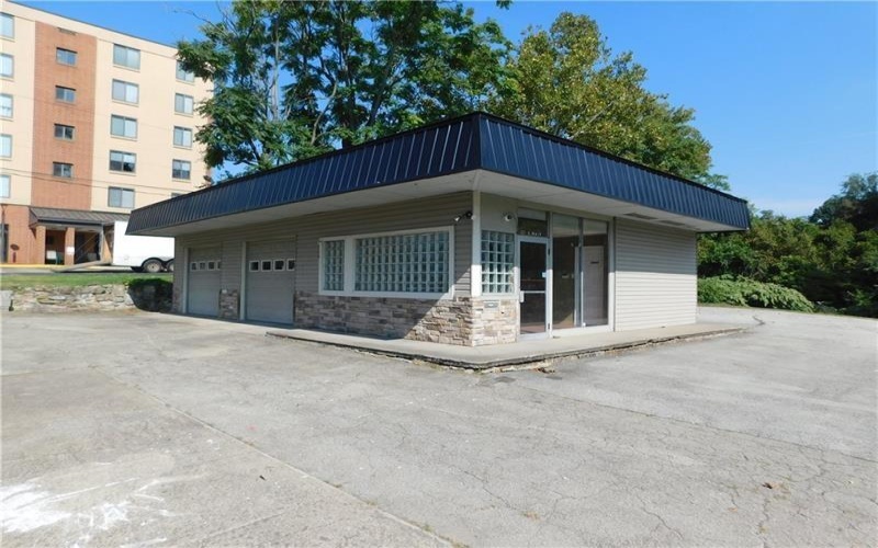 137 Main Street, 15401, 15401, ,Commercial-industrial-business,For Sale,Main Street,1672861