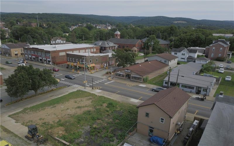 510 Crawford Avenue, Connellsville, 15425, ,Commercial-industrial-business,For Sale,Crawford Avenue,1673076