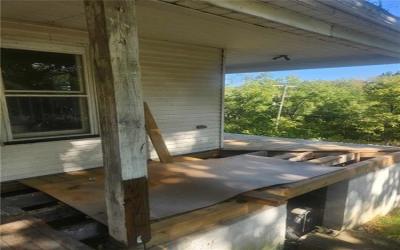 8711 Noblestown Rd, McDonald, 15057, 3 Bedrooms Bedrooms, ,1 BathroomBathrooms,Residential,For Sale,Noblestown Rd,1673281