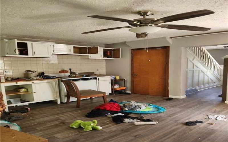 8711 Noblestown Rd, McDonald, 15057, 3 Bedrooms Bedrooms, ,1 BathroomBathrooms,Residential,For Sale,Noblestown Rd,1673281