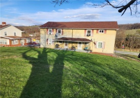 10 Peterson St, Avella, 15312, ,Multi-unit,For Sale,Peterson St,1673325