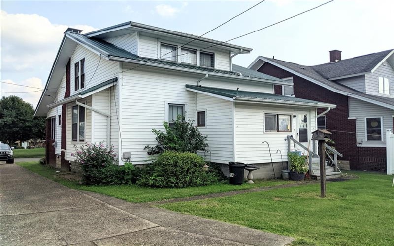 312-314 Hickory Street, Scottdale, 15683, 3 Bedrooms Bedrooms, ,1.1 BathroomsBathrooms,Residential,For Sale,Hickory Street,1673389