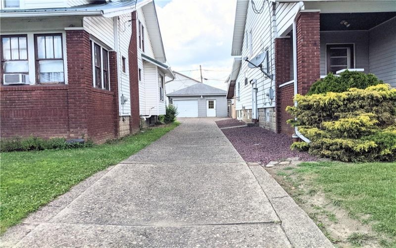 312-314 Hickory Street, Scottdale, 15683, 3 Bedrooms Bedrooms, ,1.1 BathroomsBathrooms,Residential,For Sale,Hickory Street,1673389