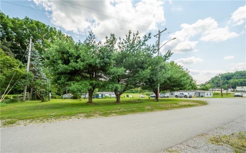 103 SUBURBAN COURT, New Stanton, 15672, ,Farm-acreage-lot,For Sale,4 CURRENT TRAILERS,SUBURBAN COURT,1673611