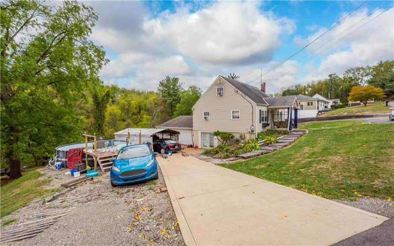 265 Johnston Rd, Bentleyville, 15314, 5 Bedrooms Bedrooms, 8 Rooms Rooms,2 BathroomsBathrooms,Residential,For Sale,Johnston Rd,1673666