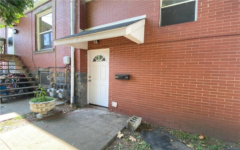 207 Thompson St, Latrobe, 15650, 1 Bedroom Bedrooms, ,1 BathroomBathrooms,Lease,For Sale,Thompson St,1636055