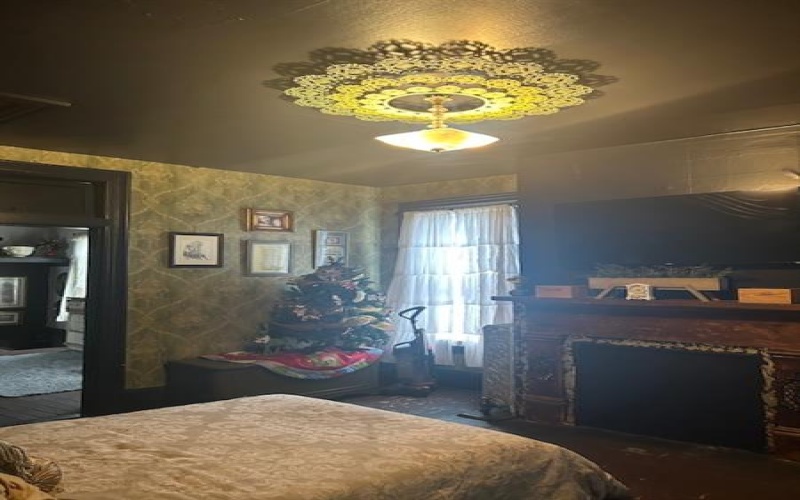 28 Railroad St, Manor, 15665, 3 Bedrooms Bedrooms, 6 Rooms Rooms,1 BathroomBathrooms,Residential,For Sale,Railroad St,1655316