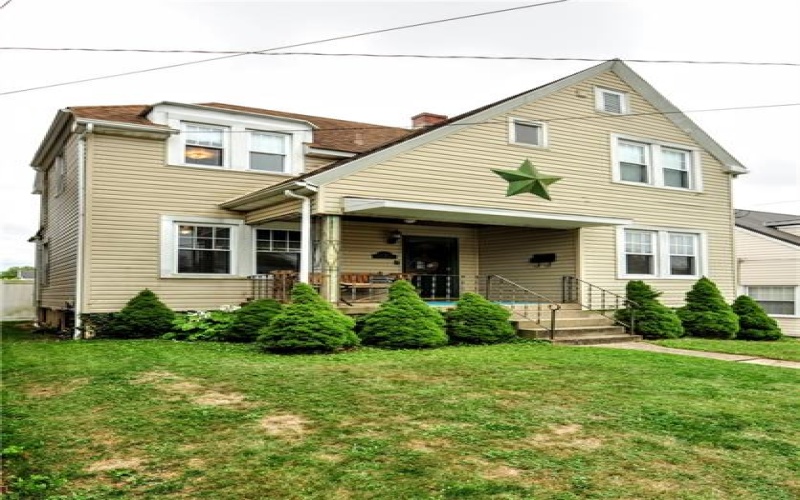 138 Nassau St, Uniontown, 15401, 3 Bedrooms Bedrooms, 9 Rooms Rooms,1.1 BathroomsBathrooms,Residential,For Sale,Nassau St,1674113