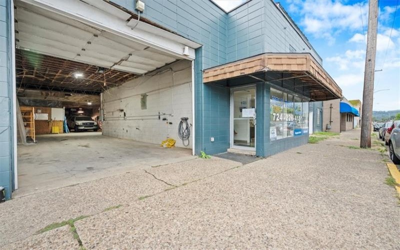 938-940 Constitution Blvd., New Kensington, 15068, ,Commercial-industrial-business,For Sale,Constitution Blvd.,1674831