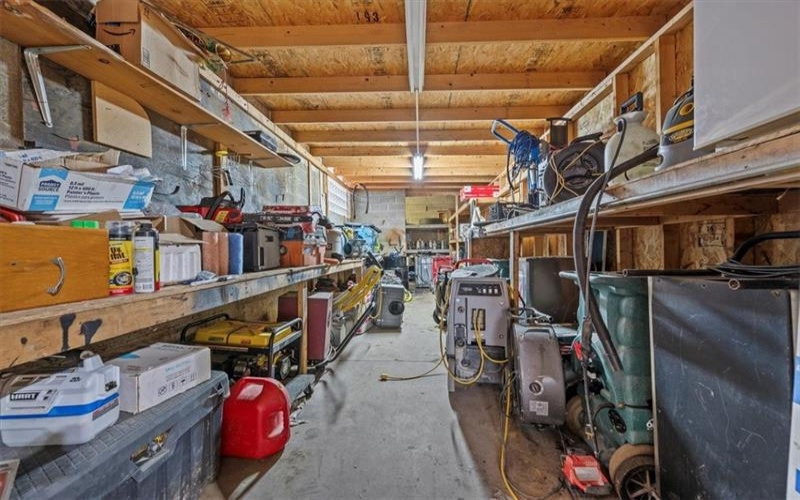 938-940 Constitution Blvd., New Kensington, 15068, ,Commercial-industrial-business,For Sale,Constitution Blvd.,1674831