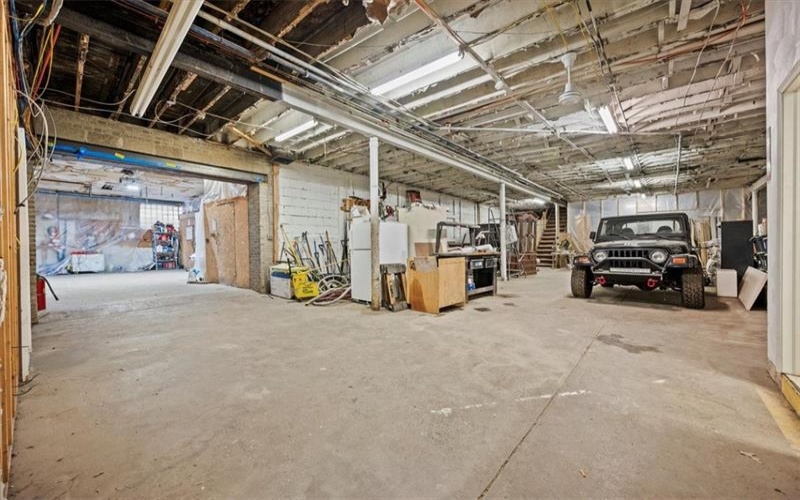 938-940 Constitution Blvd., New Kensington, 15068, ,Commercial-industrial-business,For Sale,Constitution Blvd.,1674831