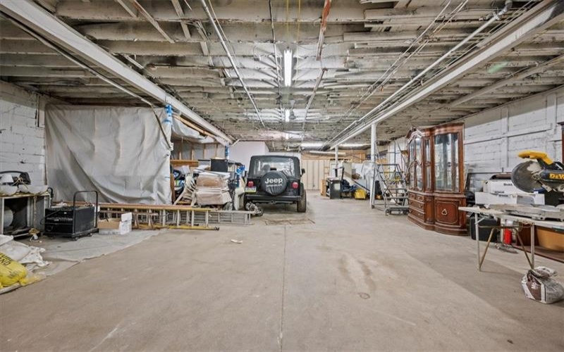 938-940 Constitution Blvd., New Kensington, 15068, ,Commercial-industrial-business,For Sale,Constitution Blvd.,1674831