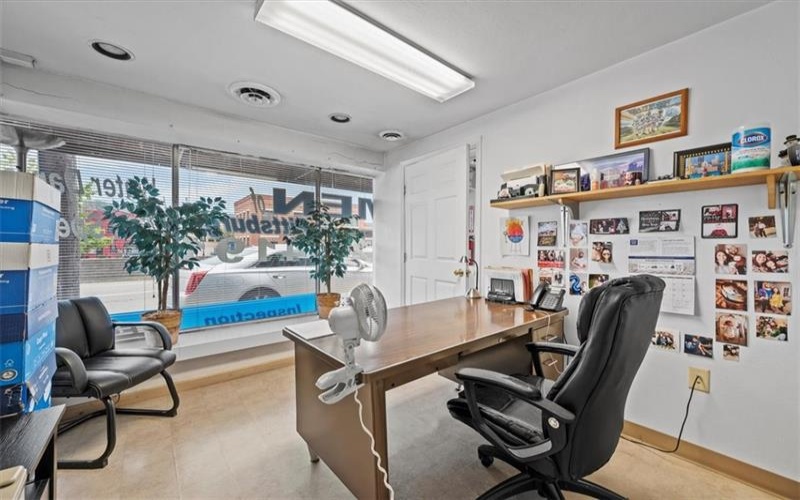 938-940 Constitution Blvd., New Kensington, 15068, ,Commercial-industrial-business,For Sale,Constitution Blvd.,1674831