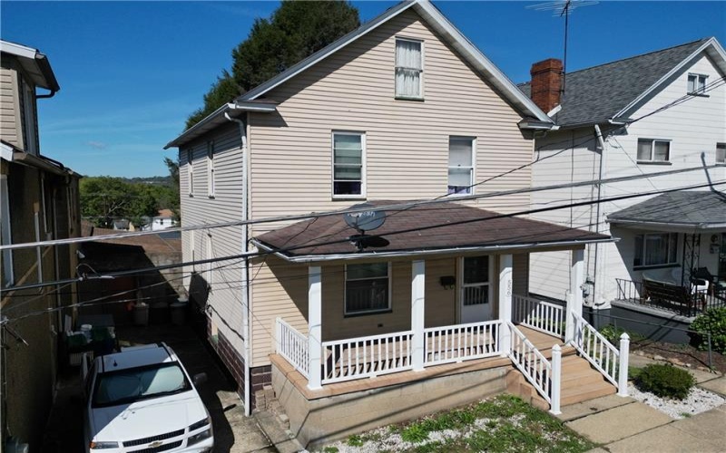 556 Pearl St, Brownsville, 15417, 3 Bedrooms Bedrooms, 9 Rooms Rooms,1.1 BathroomsBathrooms,Residential,For Sale,Pearl St,1674875