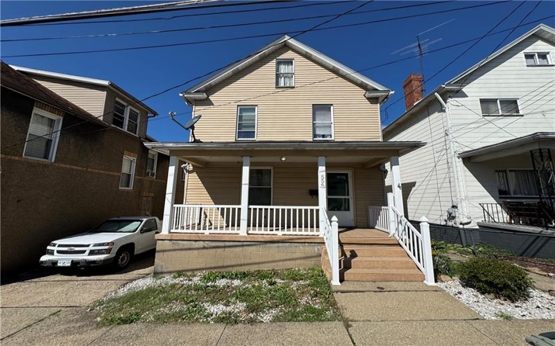 556 Pearl St, Brownsville, 15417, 3 Bedrooms Bedrooms, 9 Rooms Rooms,1.1 BathroomsBathrooms,Residential,For Sale,Pearl St,1674875