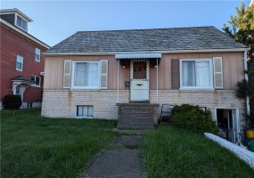 32 Mullen St, Uniontown, 15401, 2 Bedrooms Bedrooms, ,2 BathroomsBathrooms,Residential,For Sale,Mullen St,1675615