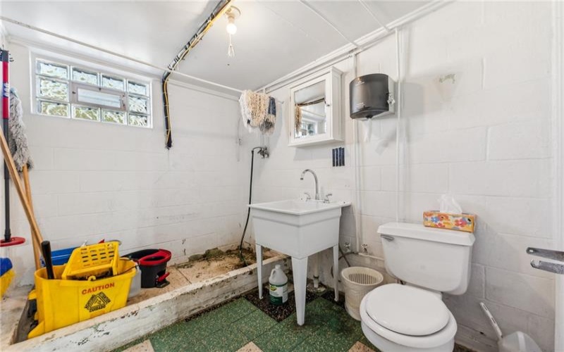 1565 State Route 31, Mount Pleasant, 15666, 3 Bedrooms Bedrooms, ,1.1 BathroomsBathrooms,Residential,For Sale,State Route 31,1675866