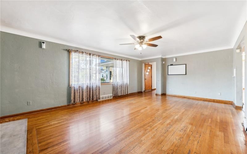 1565 State Route 31, Mount Pleasant, 15666, 3 Bedrooms Bedrooms, ,1.1 BathroomsBathrooms,Residential,For Sale,State Route 31,1675866