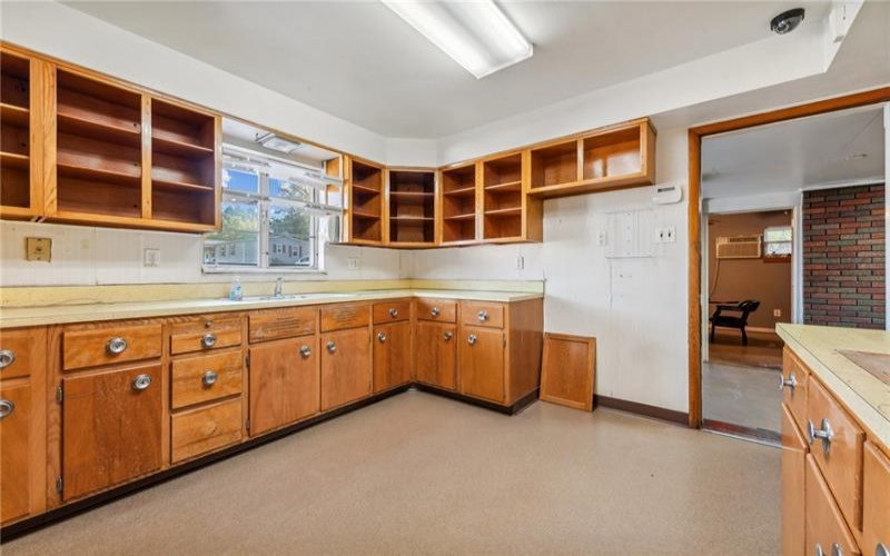 1565 State Route 31, Mount Pleasant, 15666, 3 Bedrooms Bedrooms, ,1.1 BathroomsBathrooms,Residential,For Sale,State Route 31,1675866