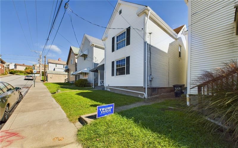 711 Spruce St, Irwin, 15642, 2 Bedrooms Bedrooms, ,Residential,For Sale,Spruce St,1675922