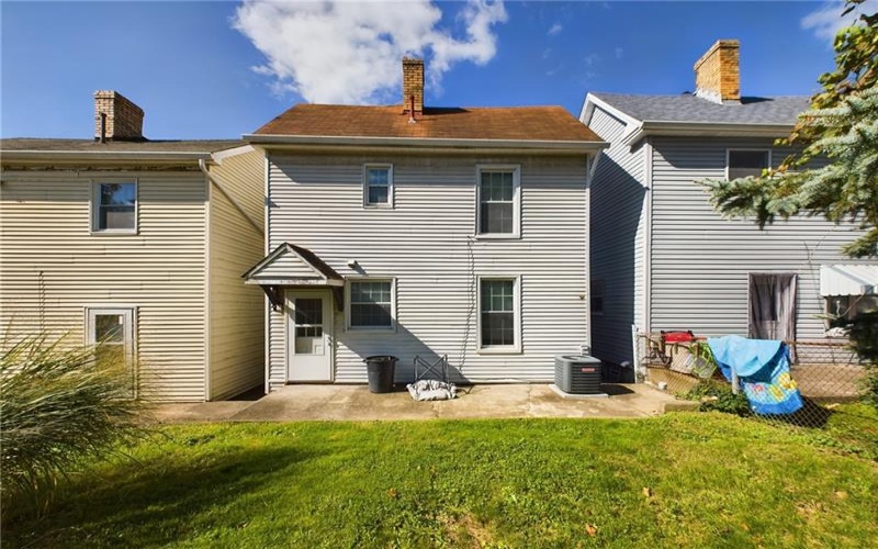 711 Spruce St, Irwin, 15642, 2 Bedrooms Bedrooms, ,Residential,For Sale,Spruce St,1675922