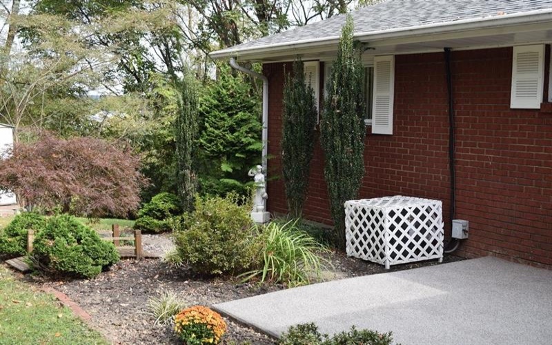 720 Pollard St, Monessen, 15062, 3 Bedrooms Bedrooms, 10 Rooms Rooms,2 BathroomsBathrooms,Residential,For Sale,Pollard St,1675968