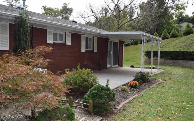 720 Pollard St, Monessen, 15062, 3 Bedrooms Bedrooms, 10 Rooms Rooms,2 BathroomsBathrooms,Residential,For Sale,Pollard St,1675968