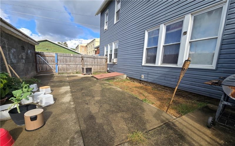 233 Union Street, California, 15419, ,Commercial-industrial-business,For Sale,Union Street,1676338