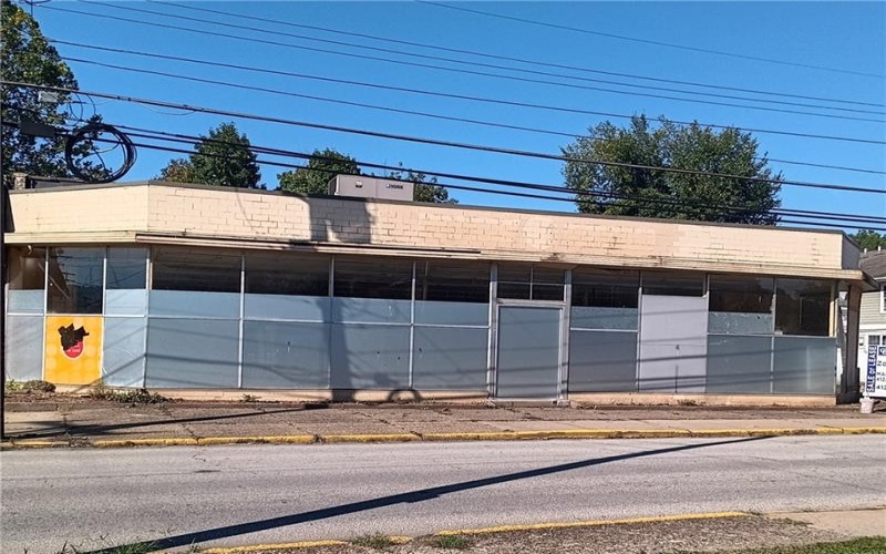 421 Freeport Street, New Kensington, 15068, ,Commercial-industrial-business,For Sale,Freeport Street,1676412