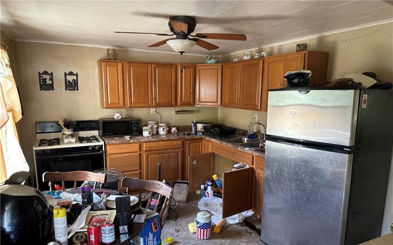 922 Oak Street, Marianna, 15345, 2 Bedrooms Bedrooms, ,1 BathroomBathrooms,Residential,For Sale,Oak Street,1677422