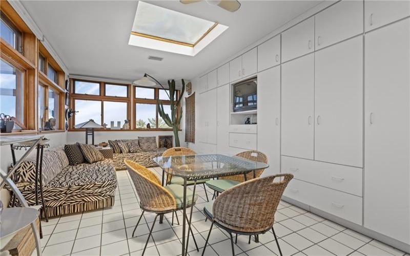 820 Beau St, Washington, 15301, 2 Bedrooms Bedrooms, 5 Rooms Rooms,2 BathroomsBathrooms,Residential,For Sale,Beau St,1677457